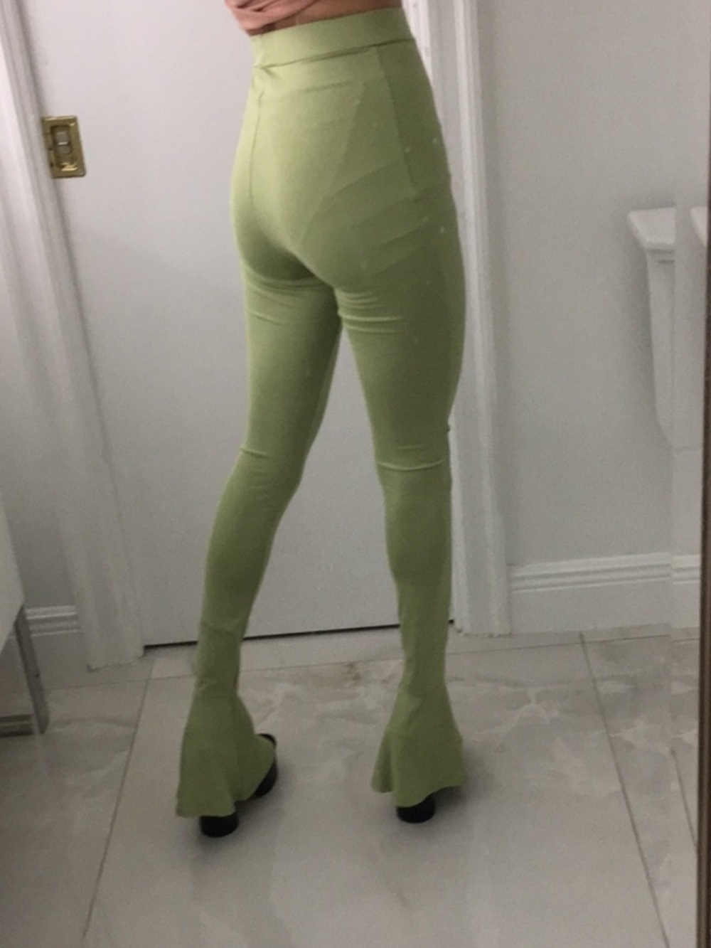 SET Top + Bottom 💚 - Picture 10 of 12